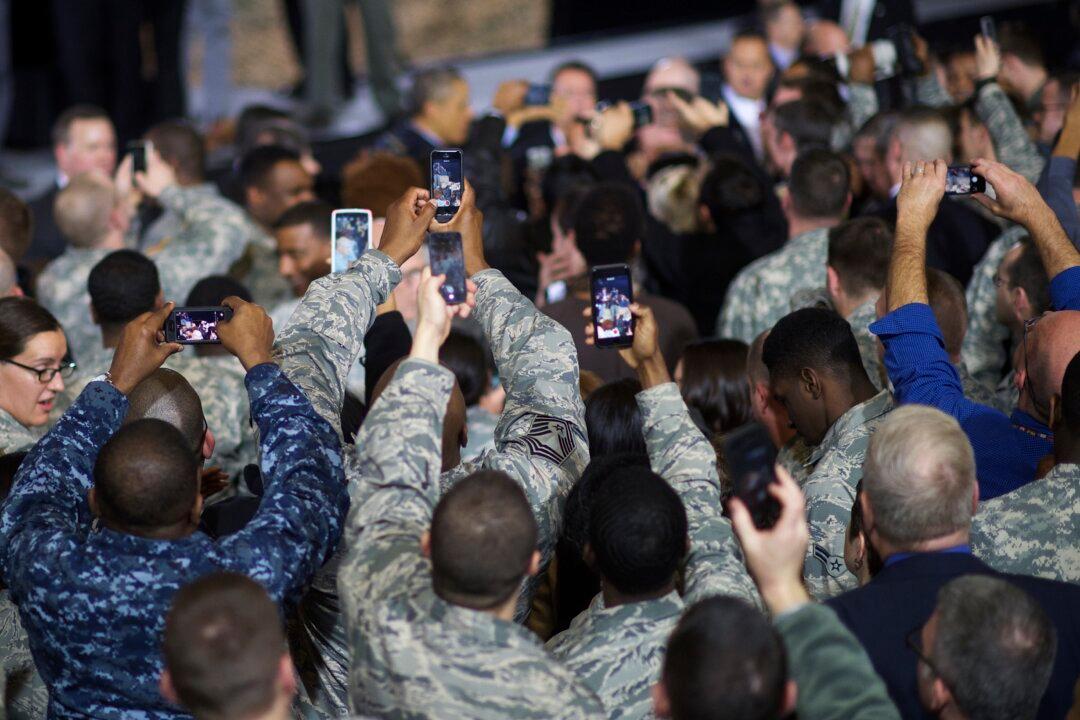 China-Made Huawei Phones Sold at US Bases Could Be Spying on American Soldiers