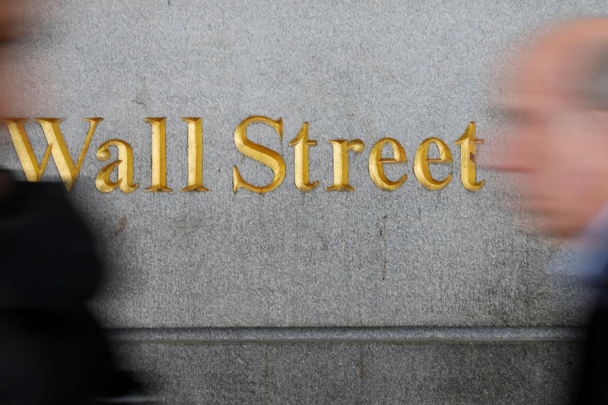 Wall Street Stumbles on Rising Treasury Yields, Inflation Worries