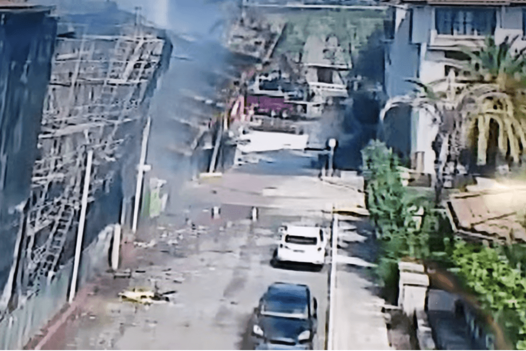 Scaffolding Collapses After Fire Engulfs Under-Construction Building in California