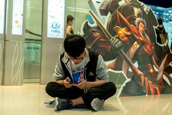 How Chinese Game Developers Get People Hooked on Online Games