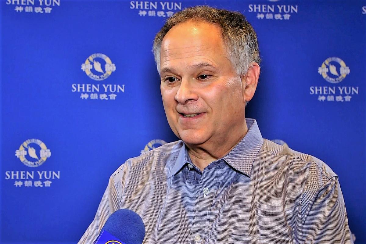 International Speaker Finds Shen Yun Unbelievable