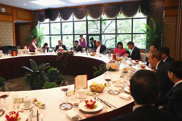 VIP Treatment: Chinese Top Officials Get Special Food Supplies Delivered to Them