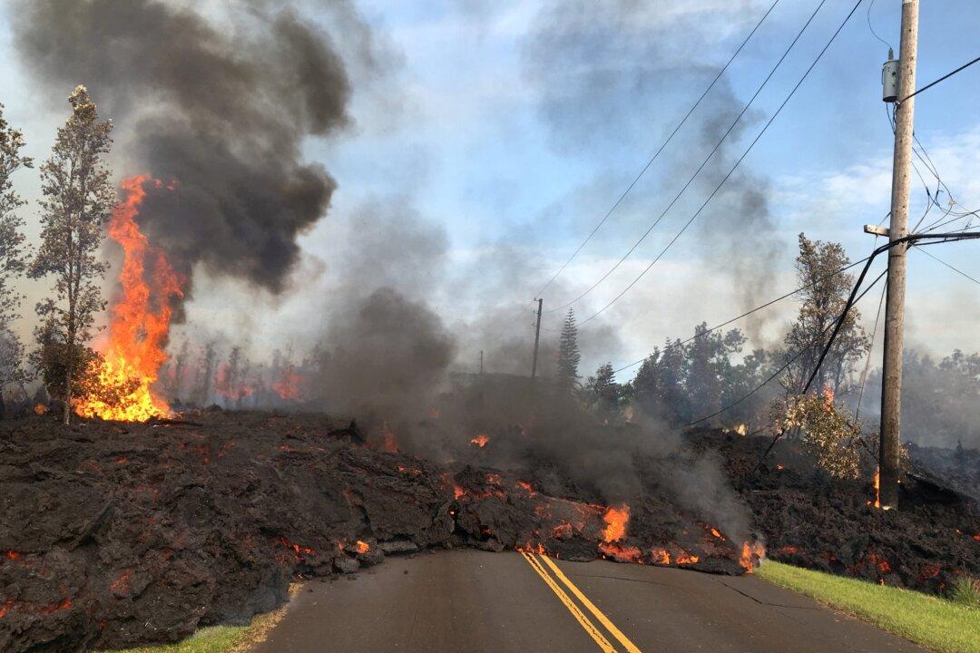 Earthquakes, Lava Fissures Could Last for Months on Hawaii, Says USGS