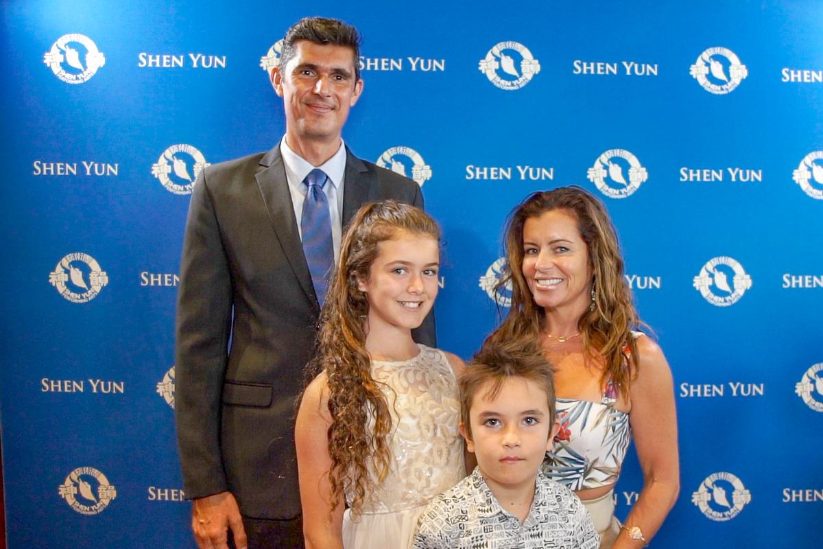 Corporate Holistic Lifestyle Coach Finds Shen Yun Breathtaking and Inspirational