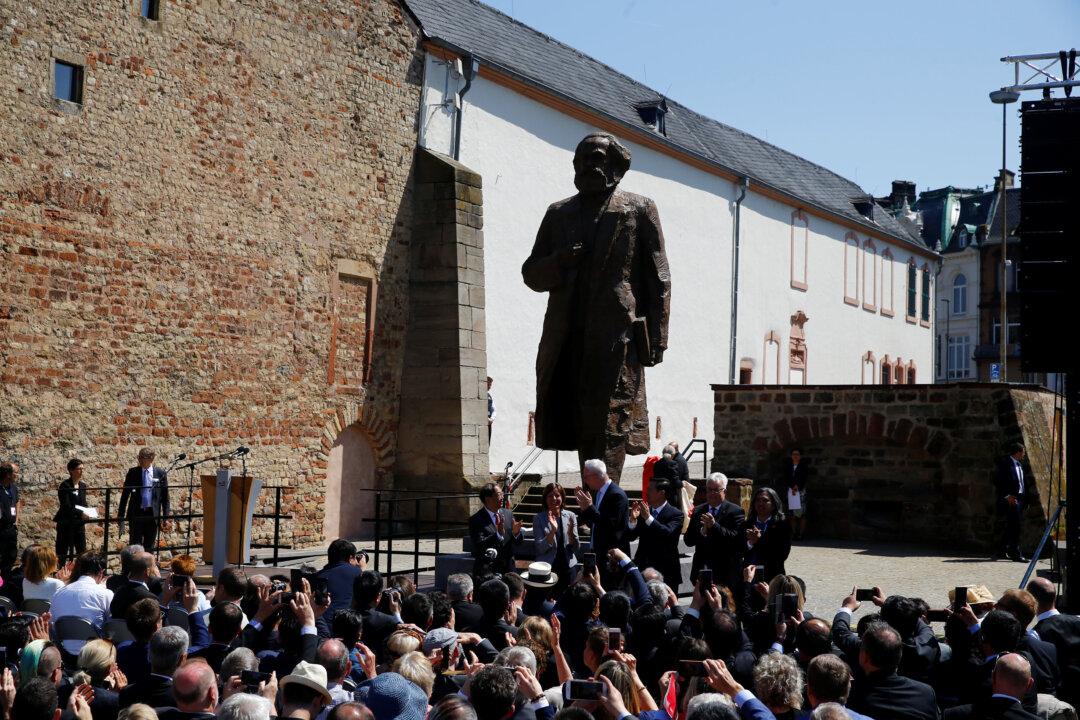 Chinese Regime Gifts a Karl Marx Statue to Germany, But Locals Balk