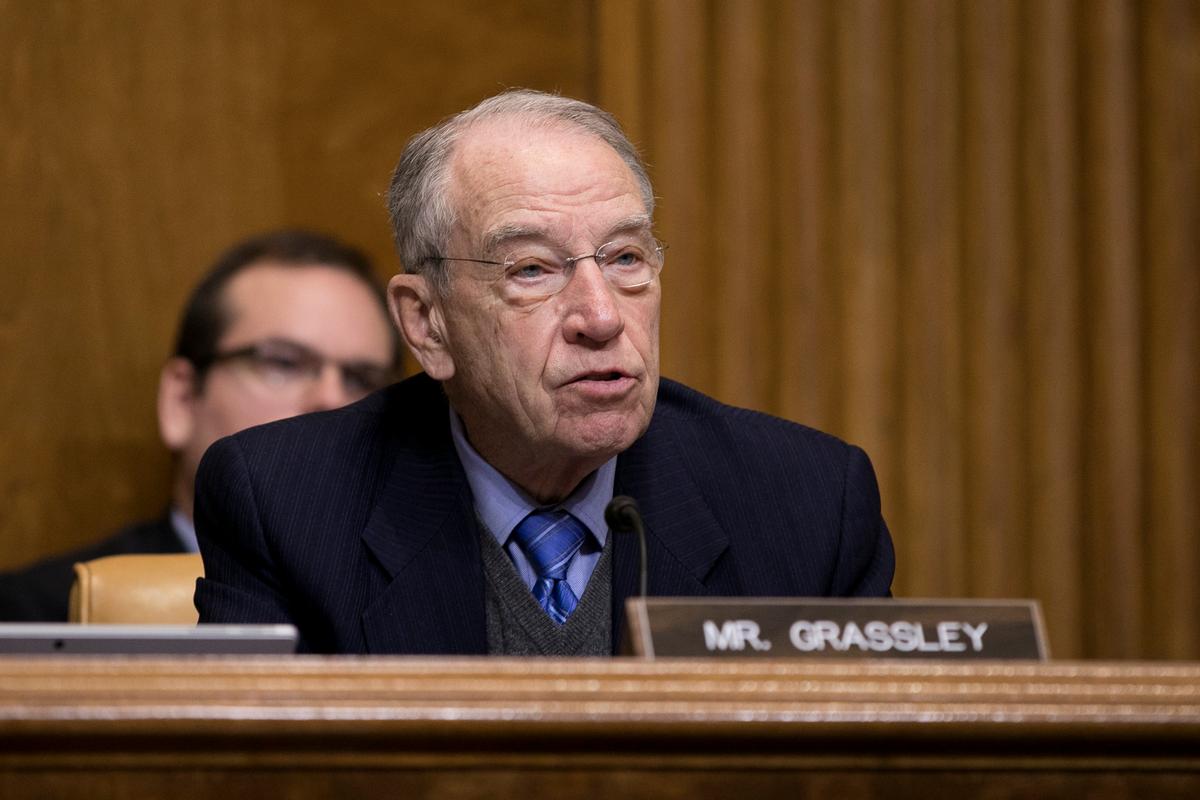 Senator Demands Truth on Flynn Interview