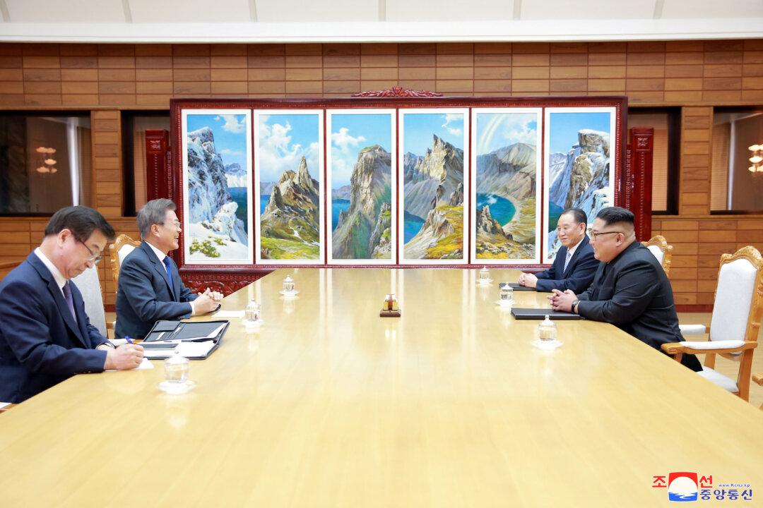 Kim Says Still Committed to Complete Denuclearization, Summit With Trump