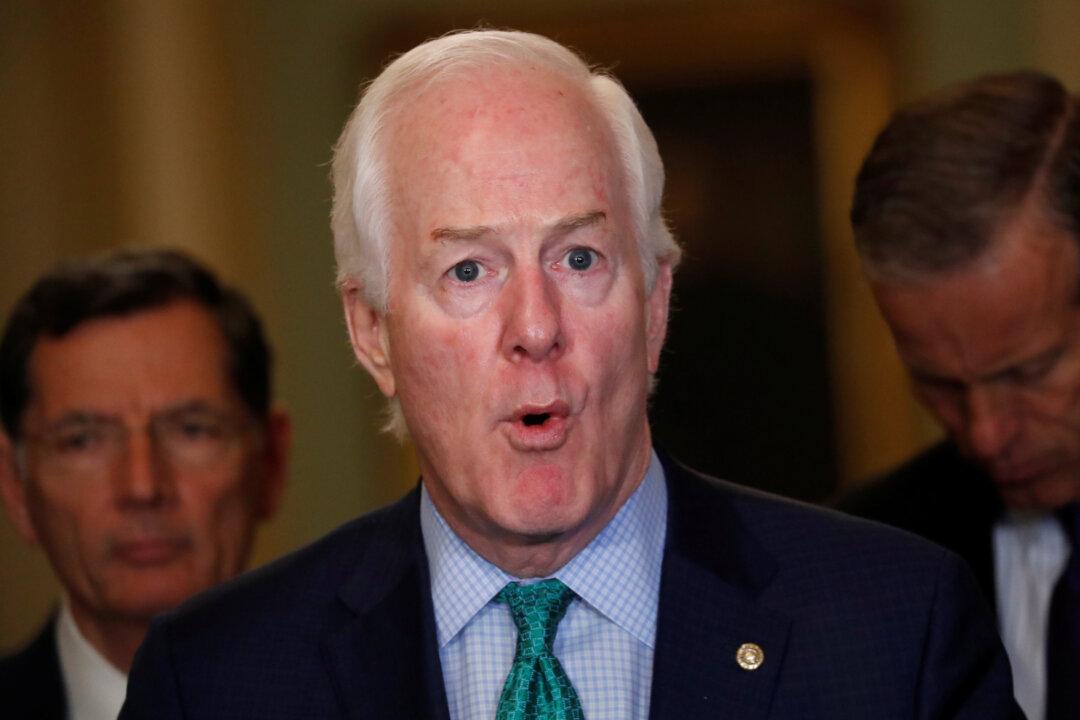 President Trump and Republican Senators Discuss Measures to Scrutinize China Investments