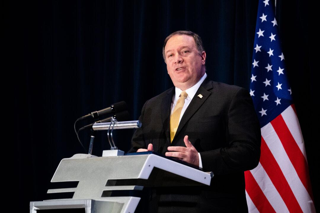 On Eve of Summit, White House Optimistic, Resolute