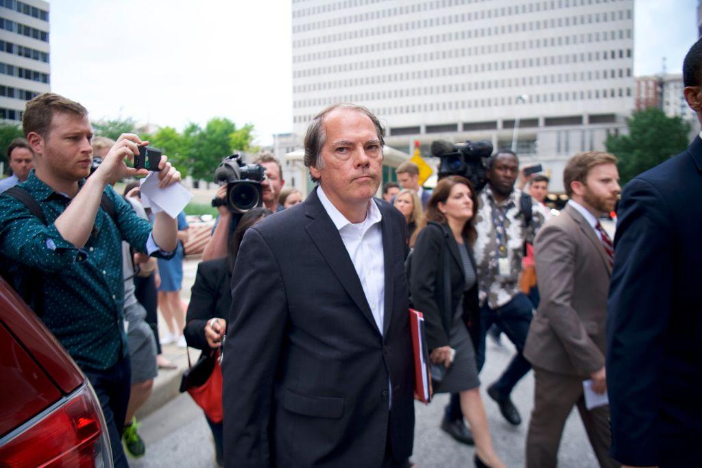 Report: NY Times Journalist Dated Another Member of the Senate Intelligence Committee