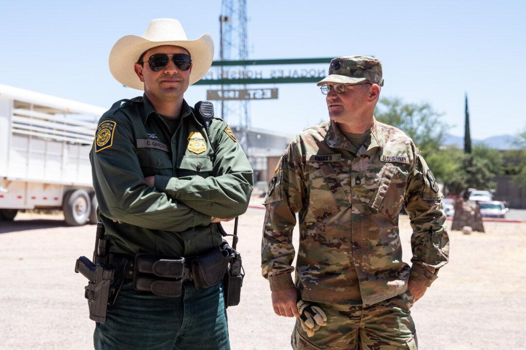 NYPD Liaisons Going to Arizona, Colombia to Help With Southern Border Crisis