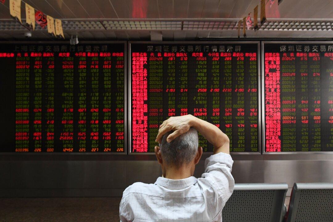 China’s Markets in Trouble as Trade Disputes With US Come Full Force