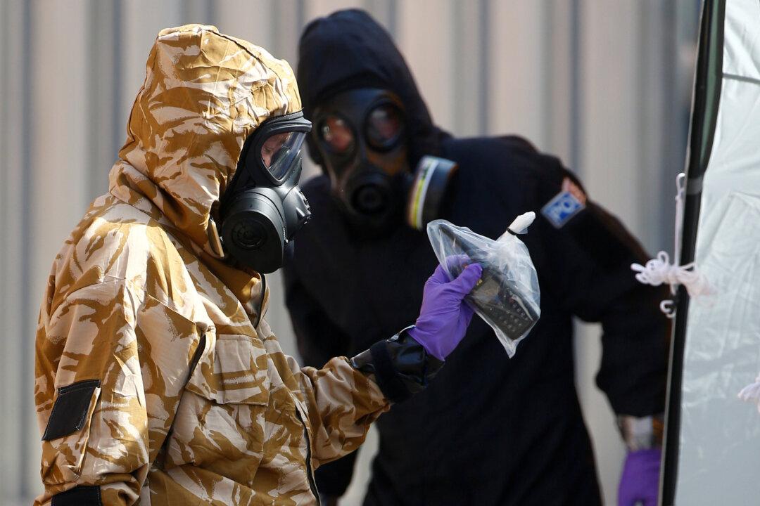 UK Police Find Source of Novichok Nerve Agent in Small Bottle