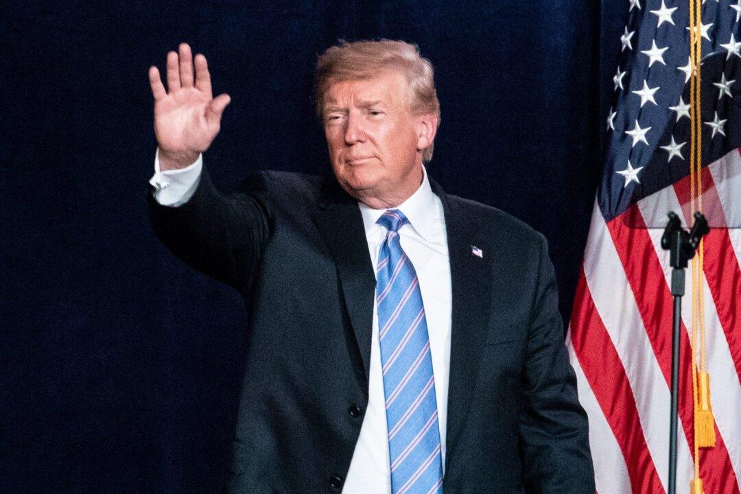 Poll: Plurality of Britons Support Trump Visit to UK