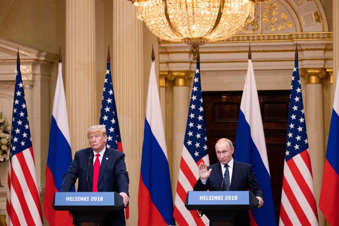 US to Withdraw From Open Skies Treaty; Trump Faults Russia