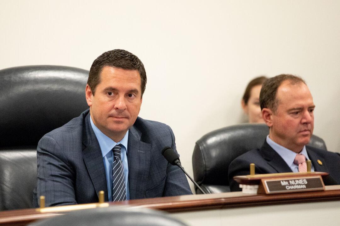 FBI, DOJ Stonewalling Oversight With Eye on Midterms, Says Intel Chair