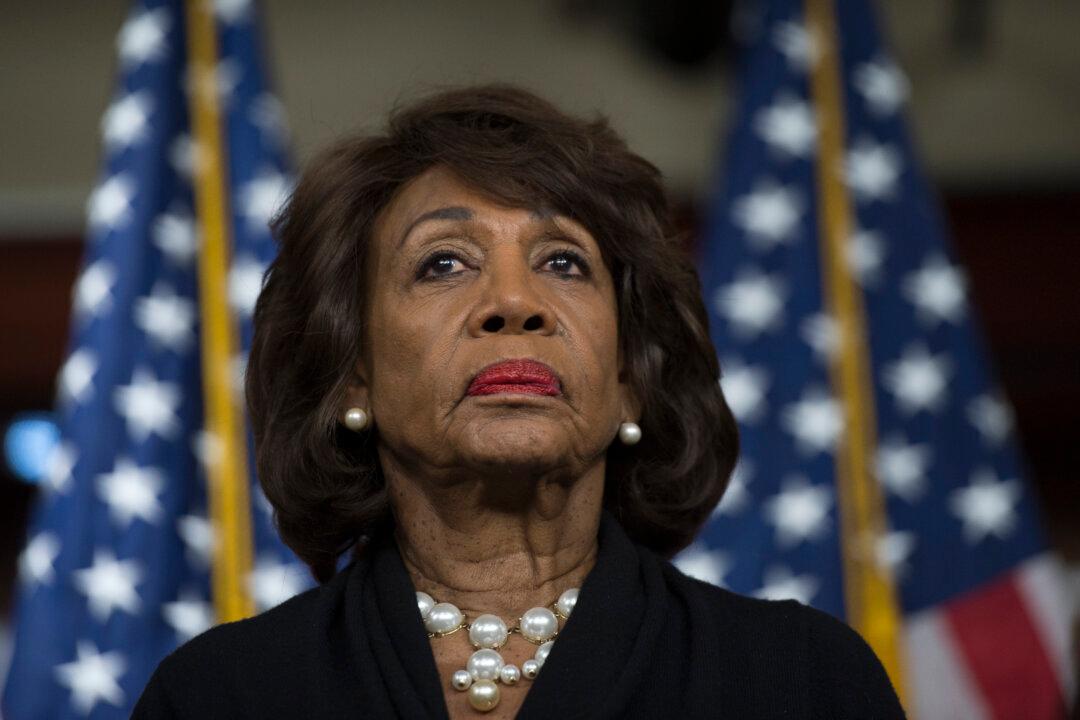 Supporters of Maxine Waters Burn American Flag Outside Her Office