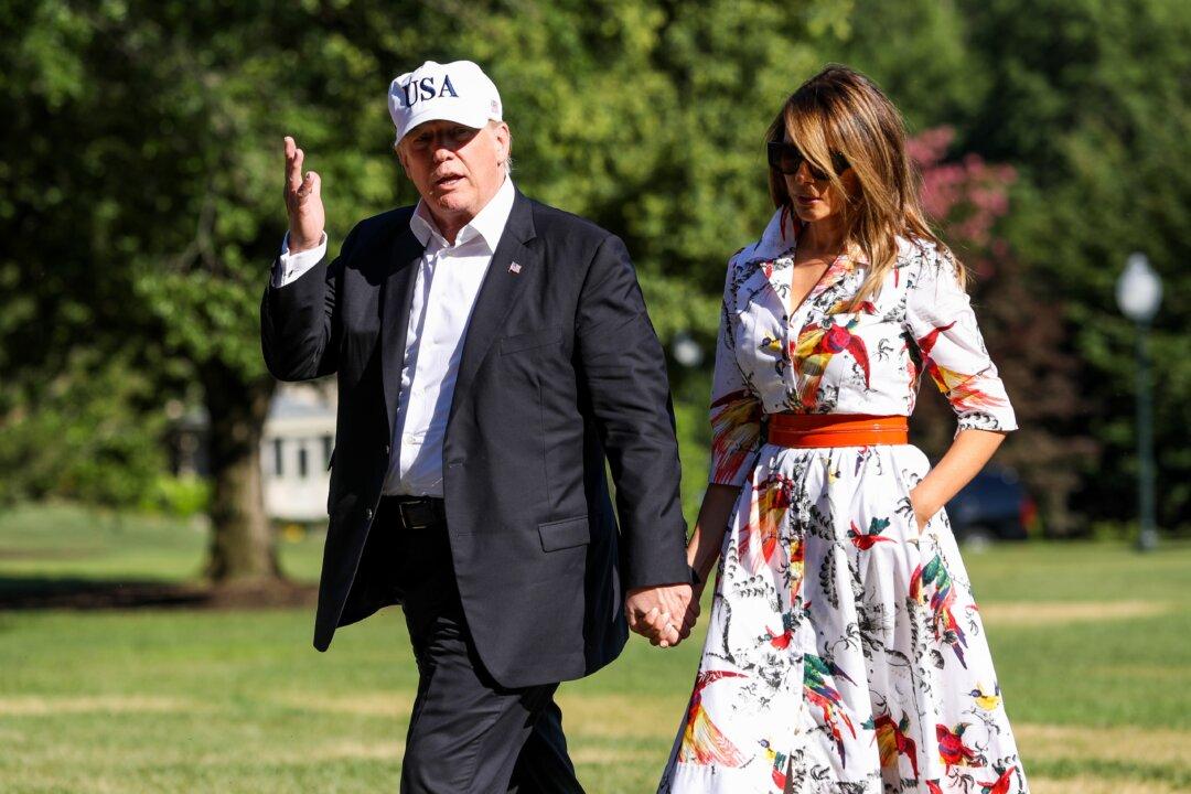 Trump Calls on NFL Commissioner to ‘Make a Stand’ After NFL Suspends Ban on Kneeling During Anthem