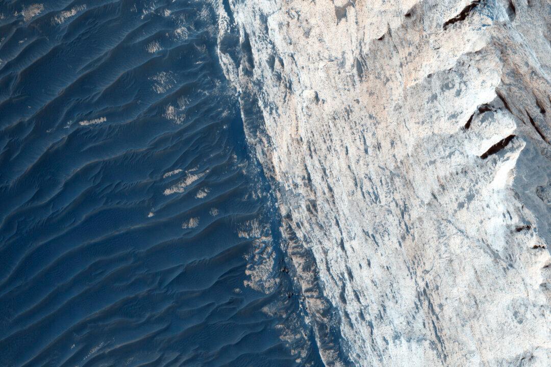 Underground Lake Found on Mars, Raising Possibility of Life