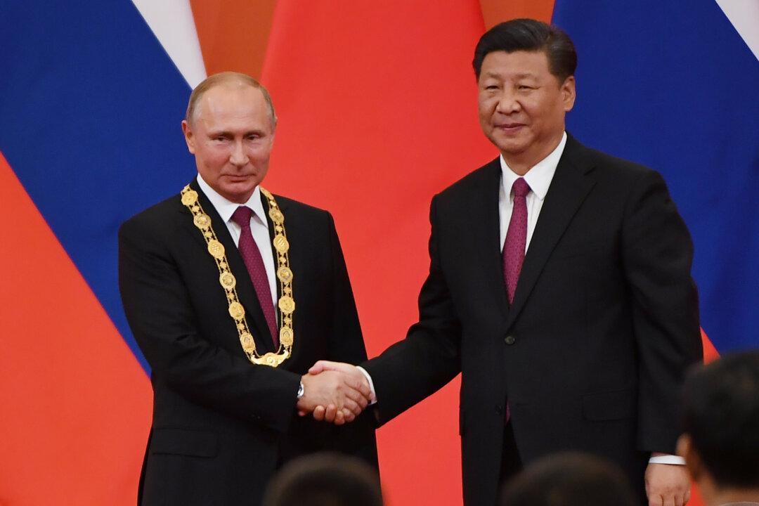 Russia Plays Down Strategic Ties With CCP