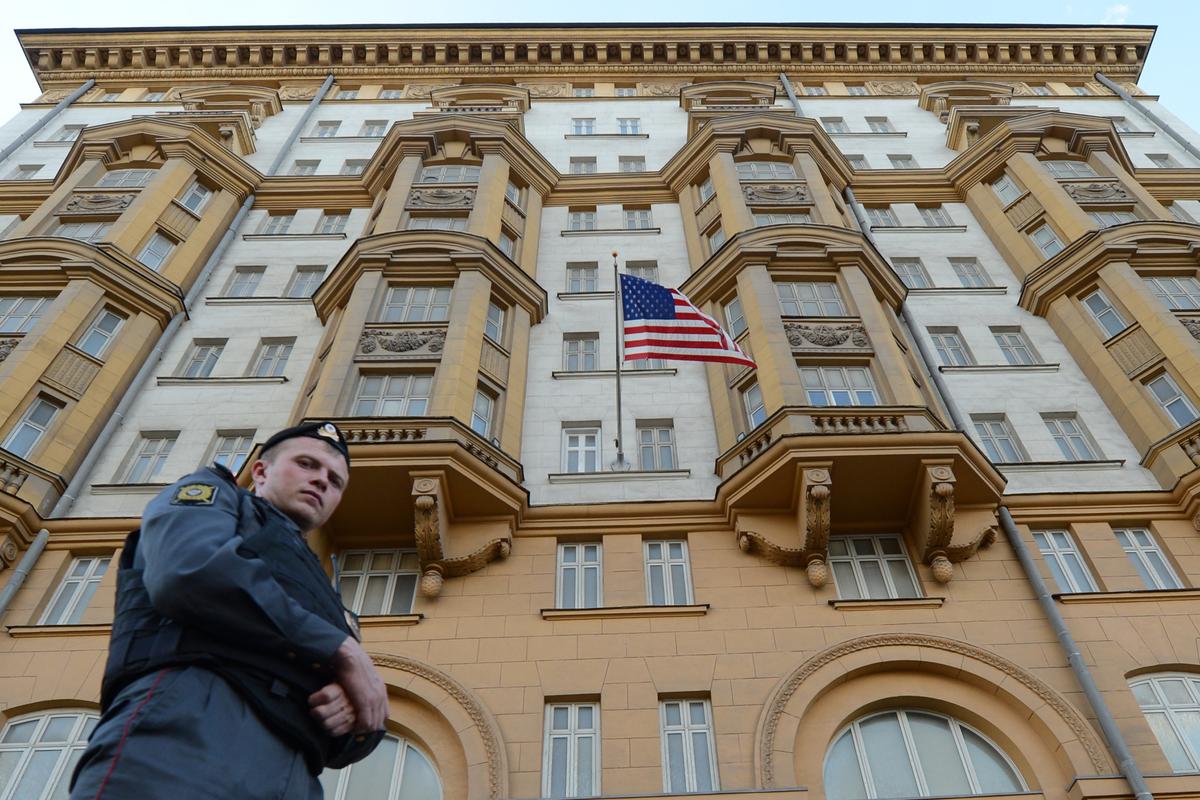 Russia Says It Will Expel 10 US Diplomats in Response to Sanctions