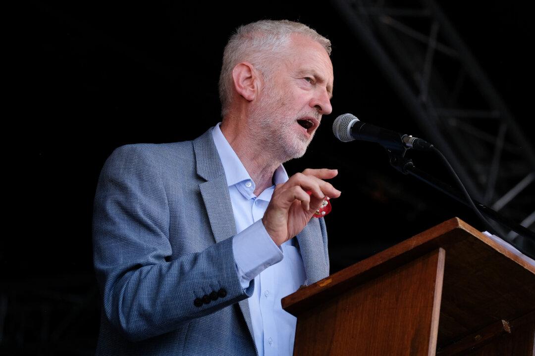 UK’s Corbyn Breaks Silence on Anti-Semitism, Draws More Ire