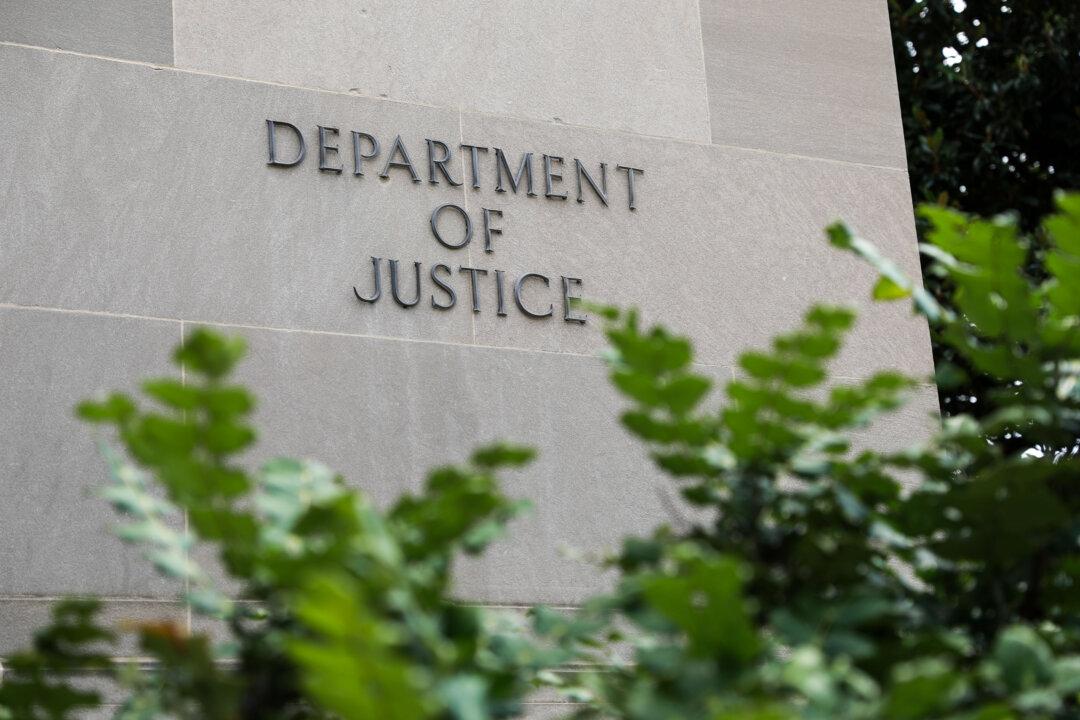 Senior DOJ Official Secretly Tried to Connect Ousted Spy Steele With Mueller, FBI