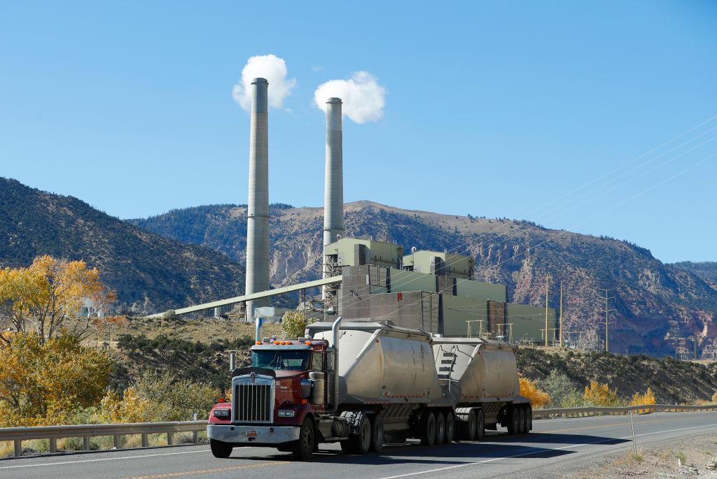 GOP Attorneys General Seeking to Prevent Vanguard From Purchasing Utilities Over Climate Agenda