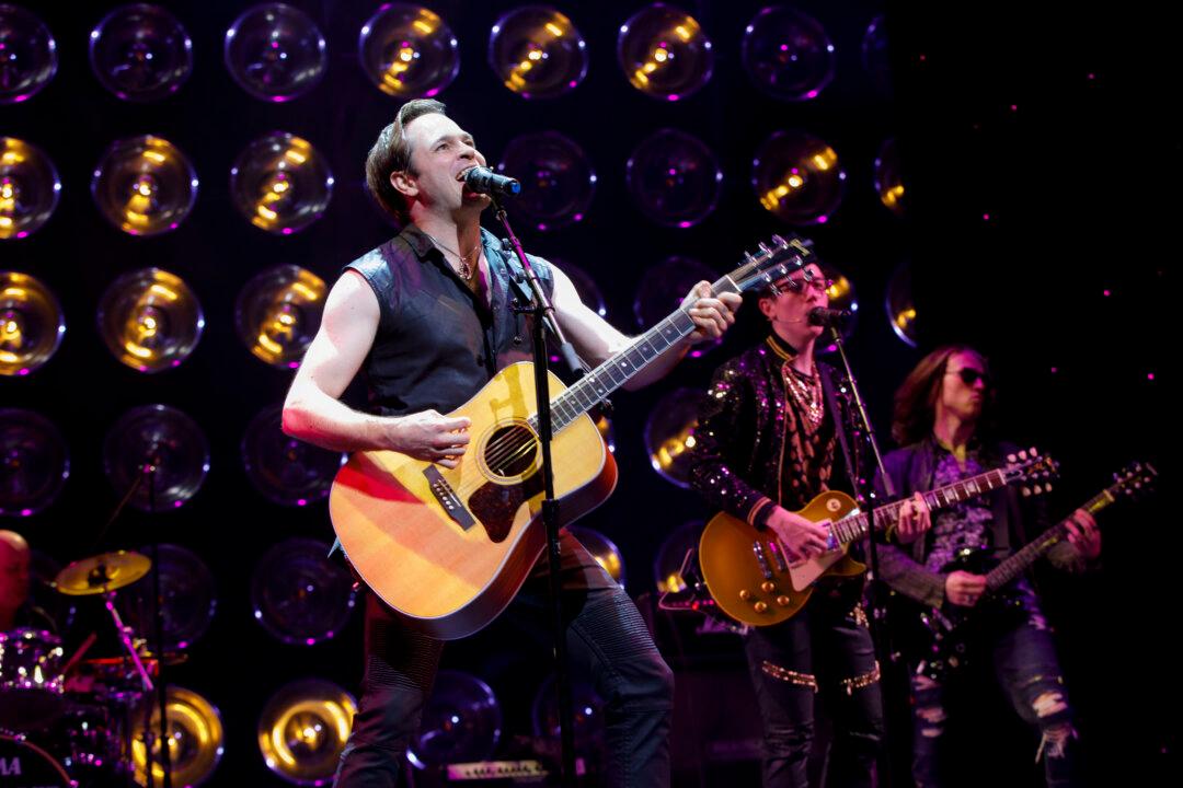 Theater Review: ‘Gettin' the Band Back Together’