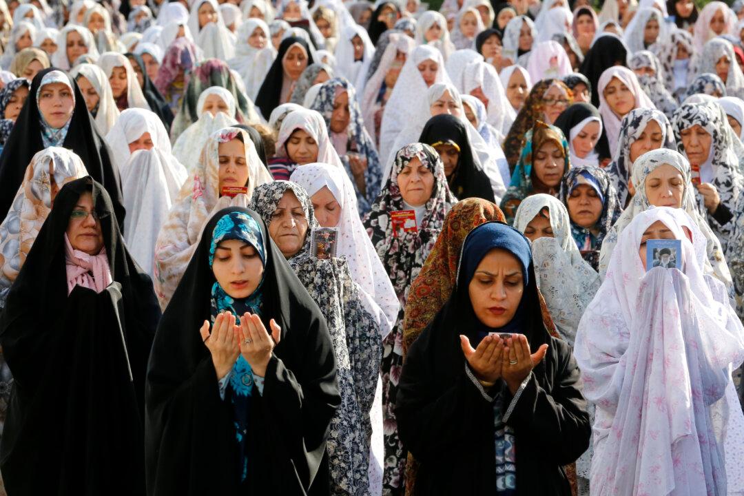 Iranian Sunnis Say Police Blocked Eid Prayers in Four Tehran Districts