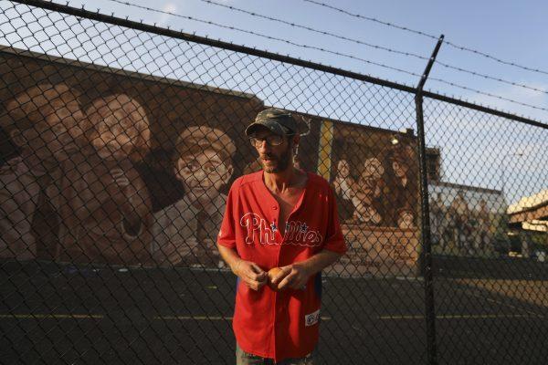 FILE—Johnny Bobbitt, whose story of helping stranded motorist Kate McClure went viral, on Aug. 15, 2018. (David Swanson /The Philadelphia Inquirer via AP)