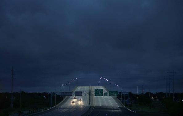 Gordon Weakens, Hurricane Florence Gains Strength on Path Toward Bermuda