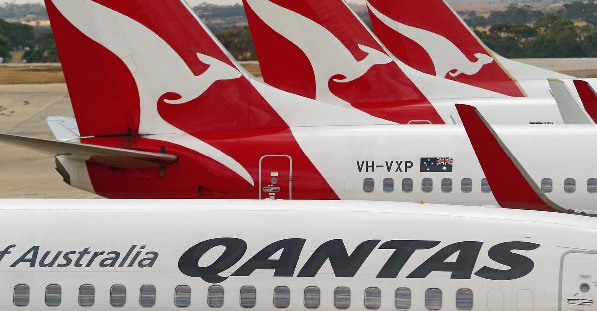 Qantas Makes COVID-19 Vaccines Mandatory For Staff