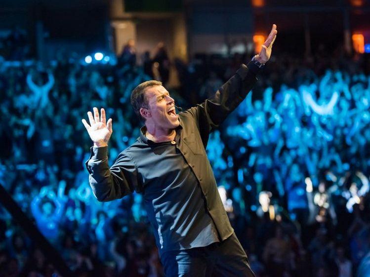 Power of Success: Tony Robbins to Appear in Toronto, Ottawa