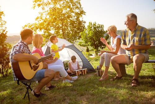Enjoy your time together experiencing new things together. (Shutterstock)