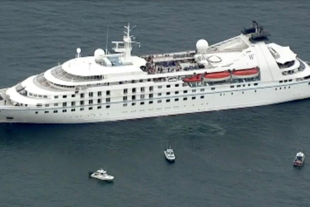 Cruise Ship Carrying 350 People Experiences Engine Failure Off Massachusetts Coast