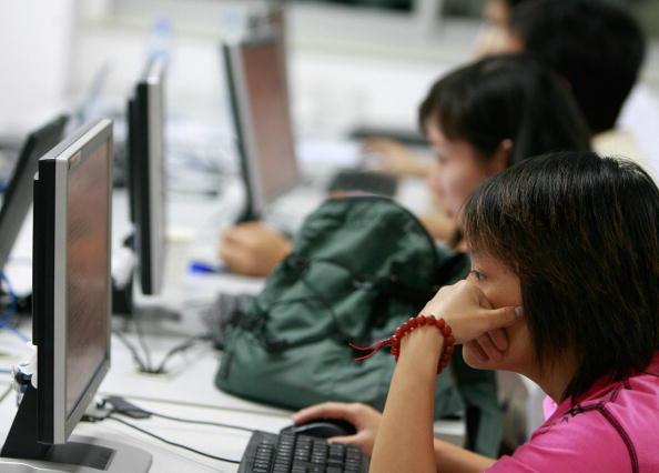 China to Restrict Online Activities of Religious Groups