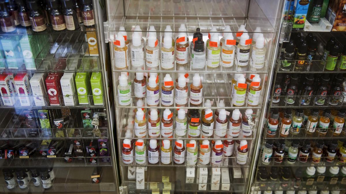 Seventh Person Dies of Vaping-Related Lung Illness as CDC Ramps Up Probe