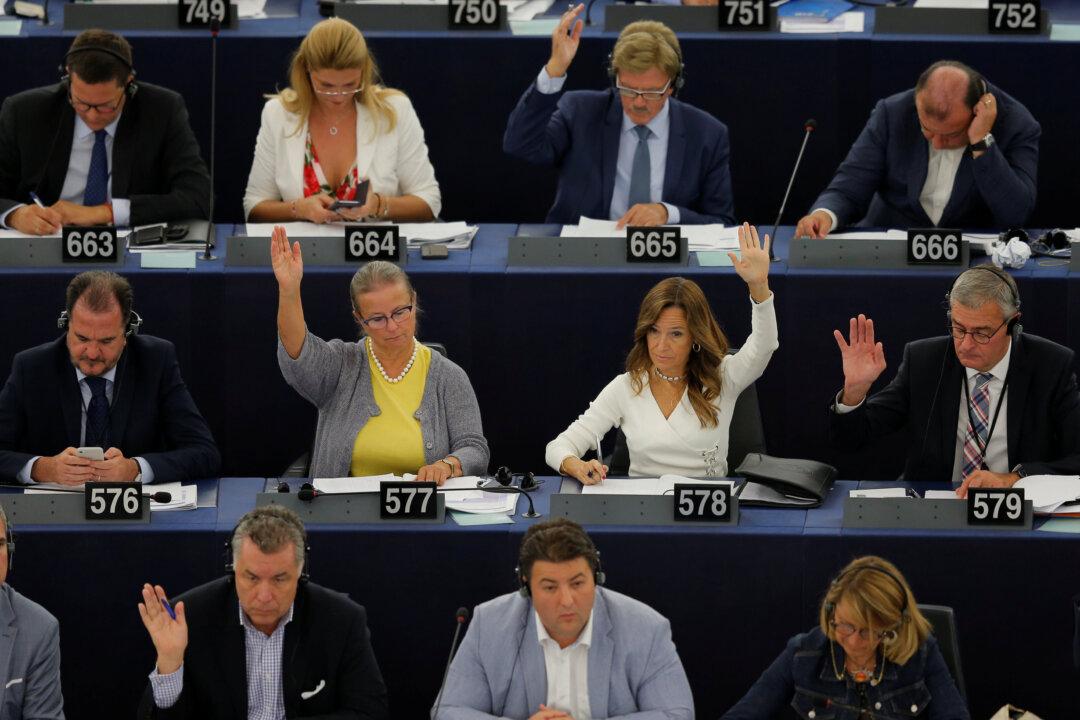 Europe Approves Controversial Copyright Law Opposed by Web Giants