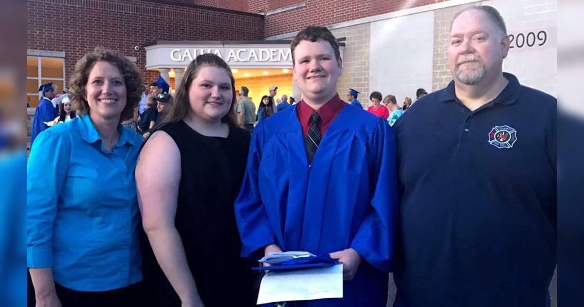 Boy Suddenly Developed Tourette’s, Doesn’t Let it Derail Him