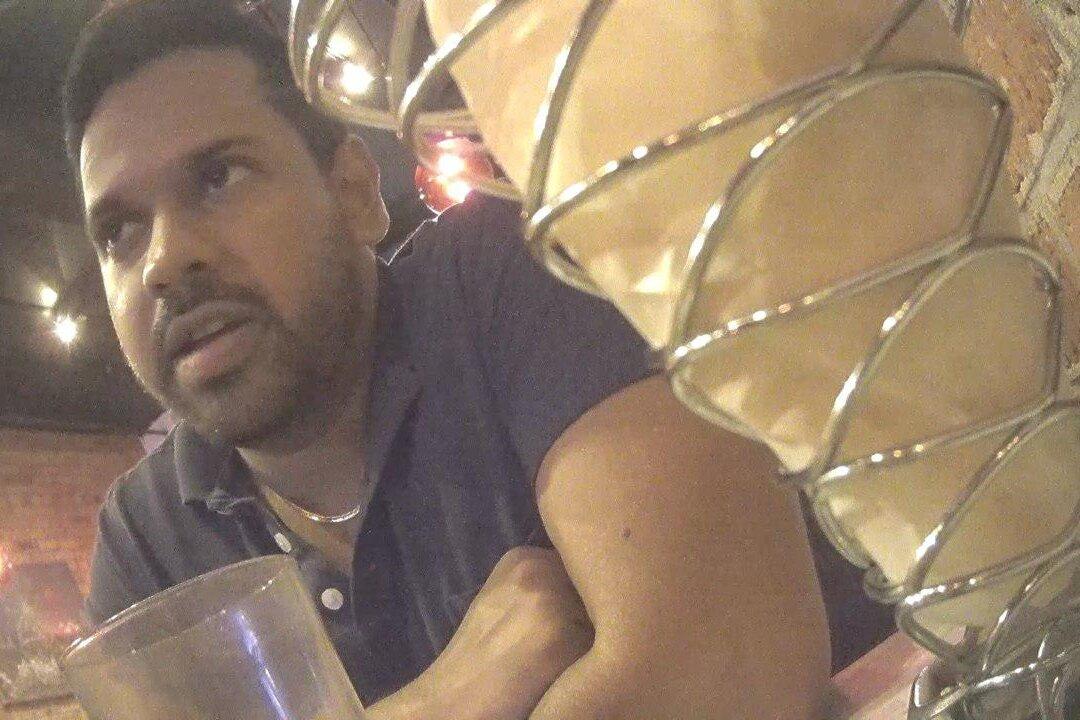 US Government Auditor, a Communist, Describes His ‘Explicitly Prohibited’ Activities