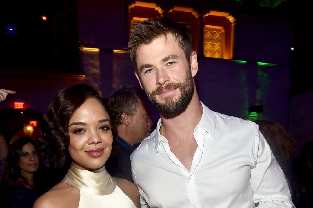 Photos of Chris Hemsworth and Tessa Thompson Show ‘Men In Black’ Spinoff Set