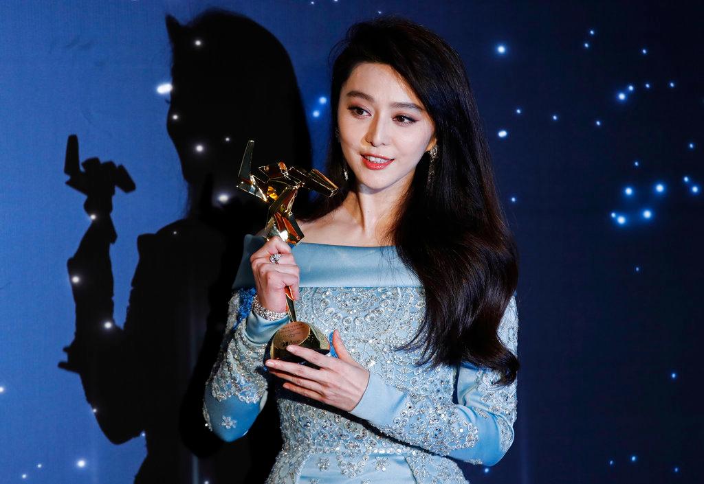 Mystery Around Disappearance of Chinese Star Fan Bingbing