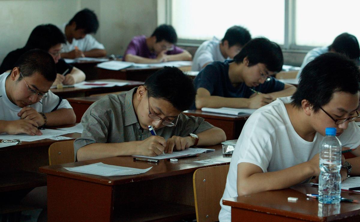 Chinese Professor Gets Fired for Advocating Constitutionalism