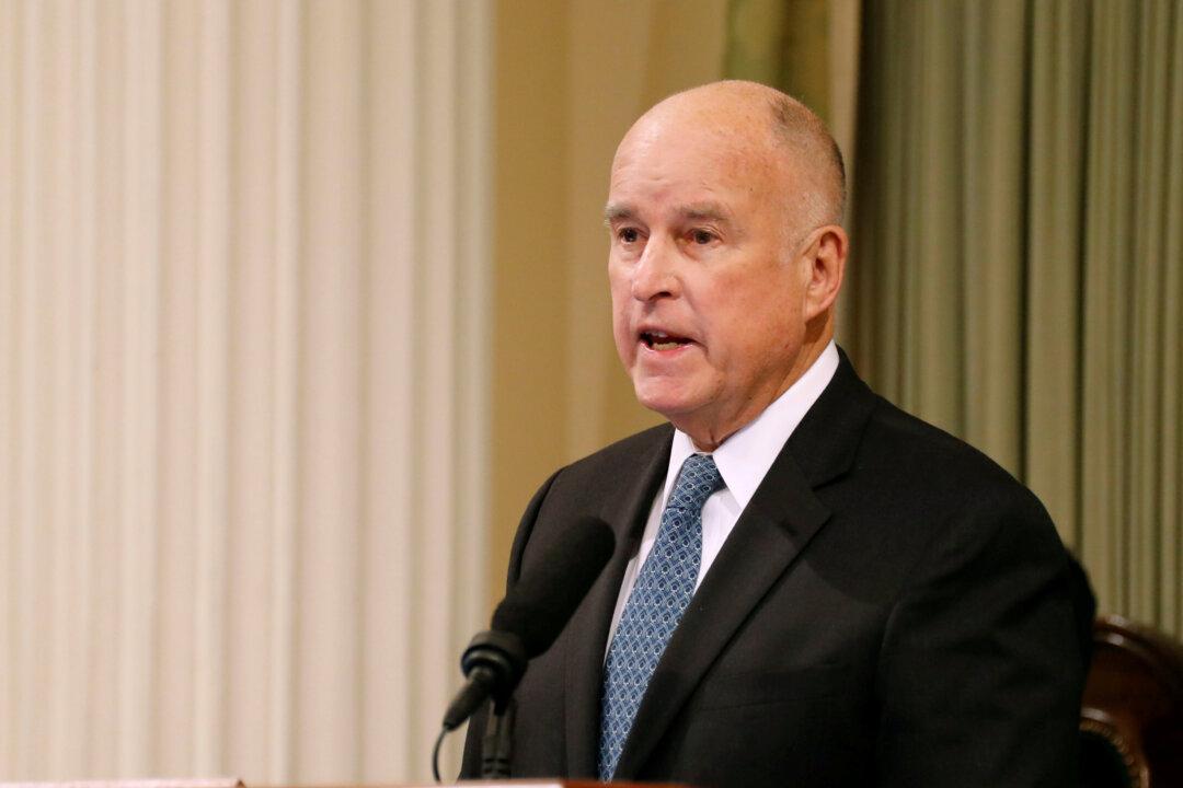 California Governor Signs Bill Raising Age to Buy Rifles, Shotguns to 21