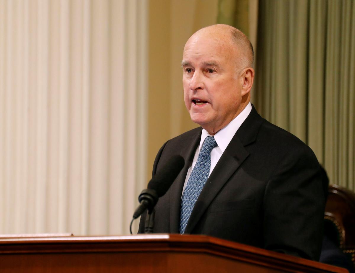 California Governor Signs Bill Raising Age to Buy Rifles, Shotguns to 21