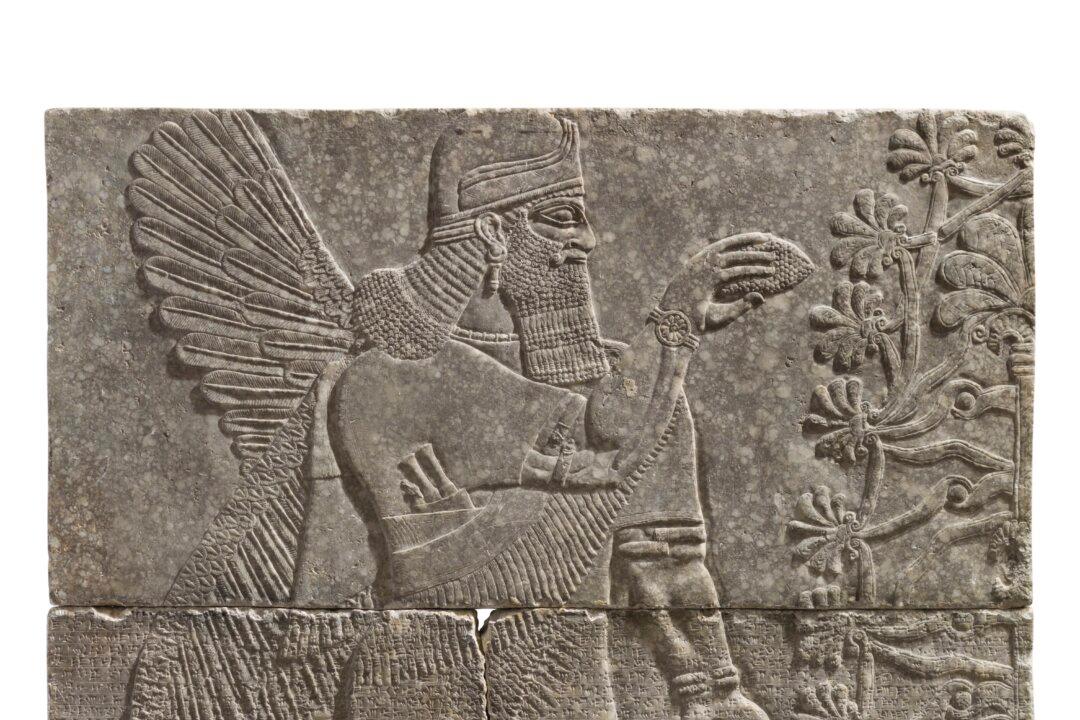 After Dramatic Bidding, 3,000-Year-Old Relief goes to Anonymous Buyer