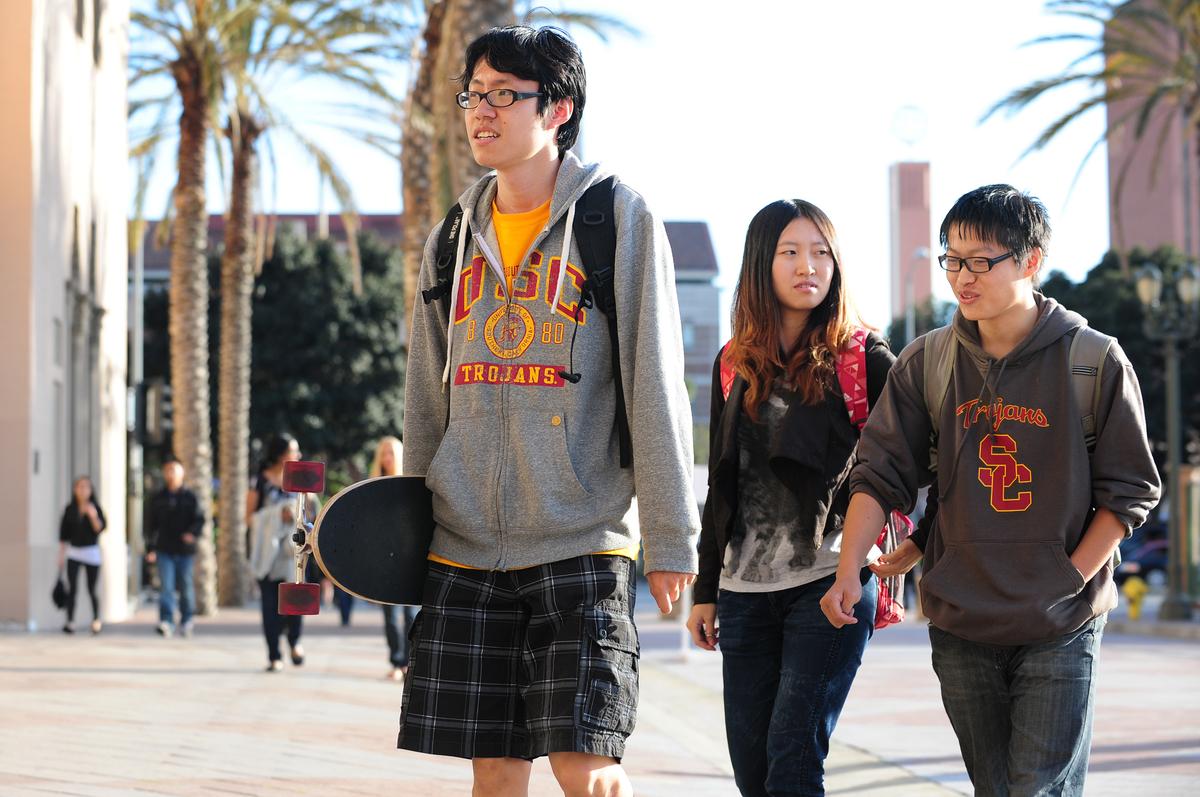 China Said to Issue Secret Order Barring Senior Officials’ Children From Studying in US