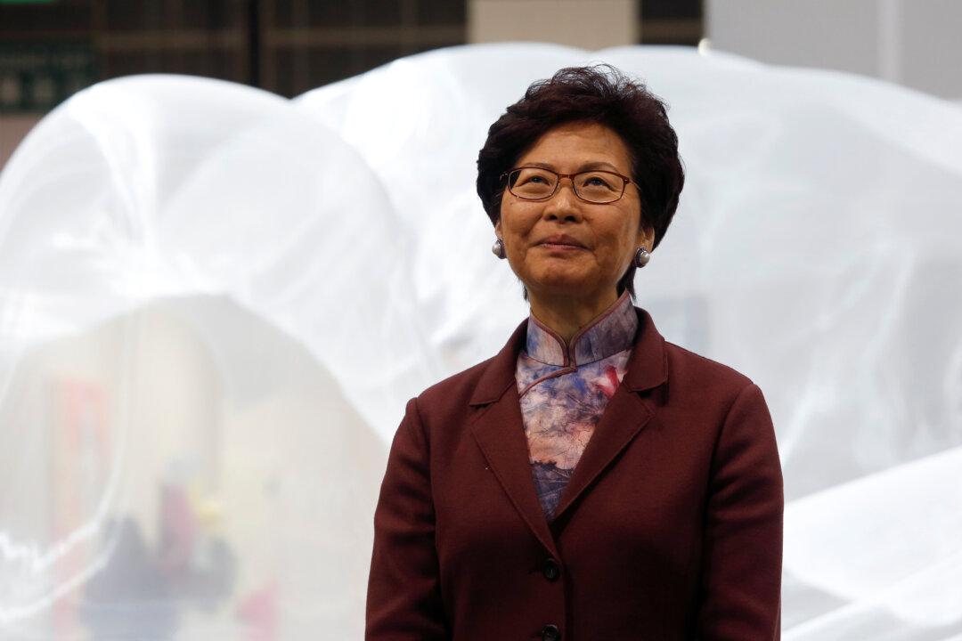 Hong Kong Leader Declines to Clarify Why British Journalist Forced to Leave