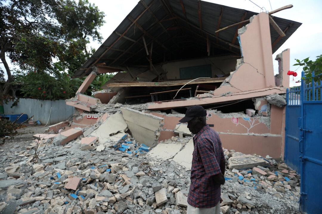 Haiti Quake Death Toll Rises to 15, and 300 Injured